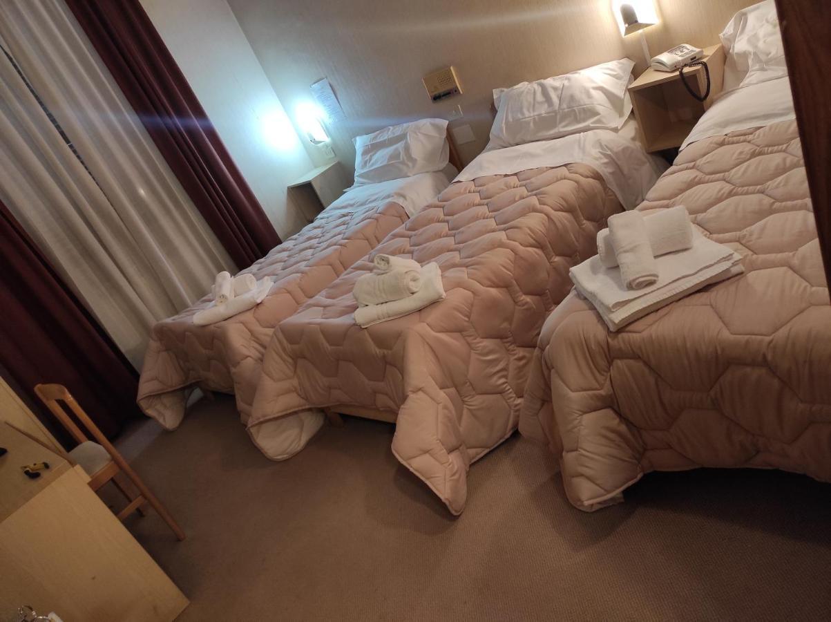 Hotel Centrale Κιούζι Δωμάτιο φωτογραφία