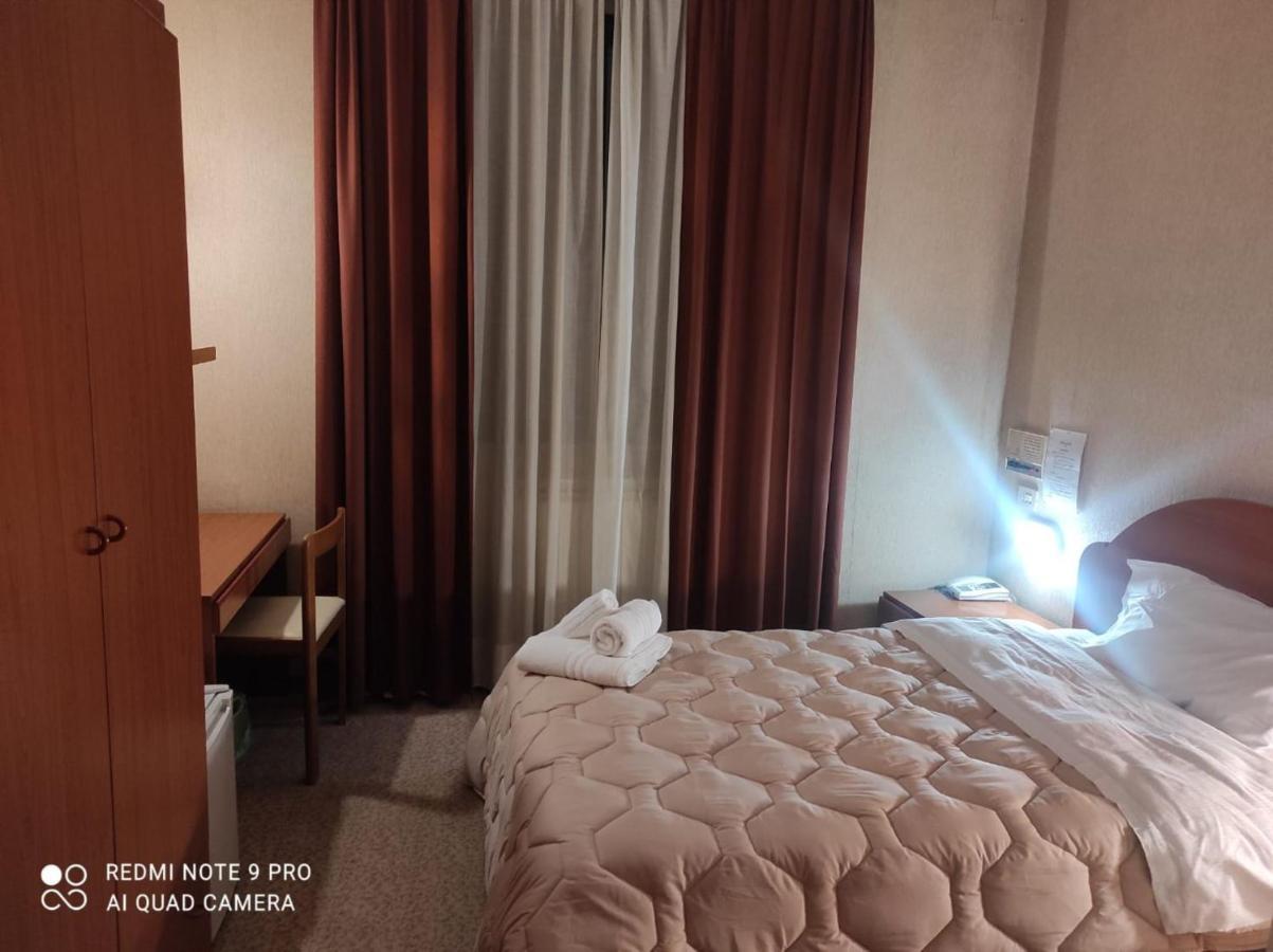 Hotel Centrale Κιούζι Δωμάτιο φωτογραφία