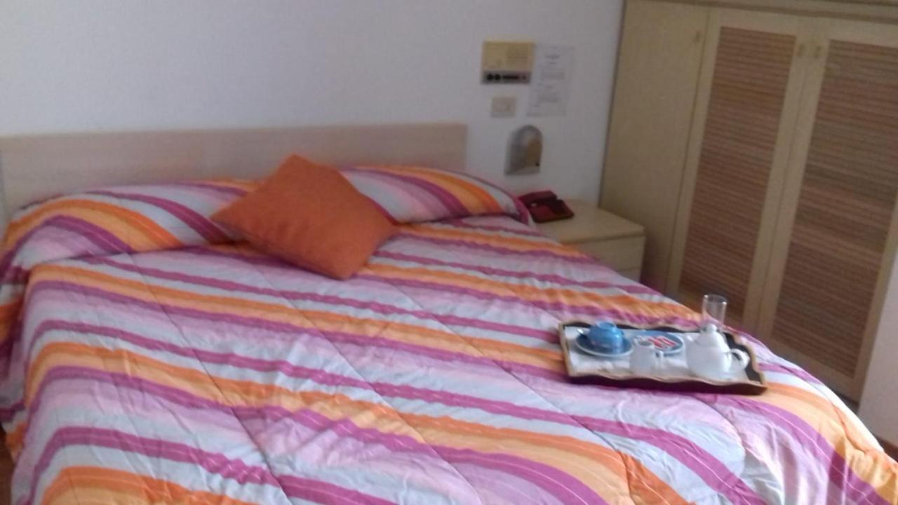 Hotel Centrale Κιούζι Εξωτερικό φωτογραφία
