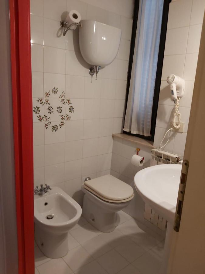 Hotel Centrale Κιούζι Εξωτερικό φωτογραφία