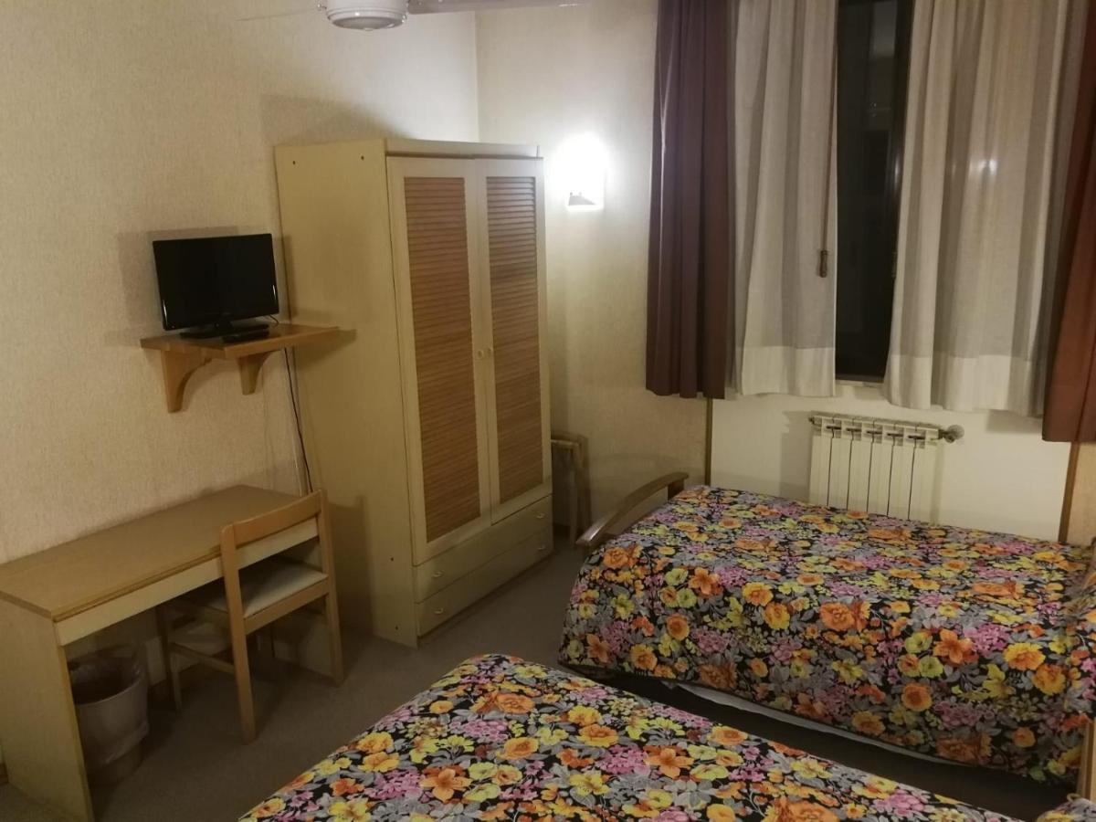 Hotel Centrale Κιούζι Εξωτερικό φωτογραφία